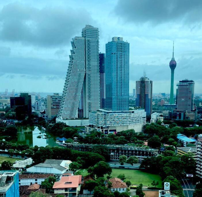 Апартаменты Altair Colombo - View, Location, Ultra Luxury! Экстерьер фото